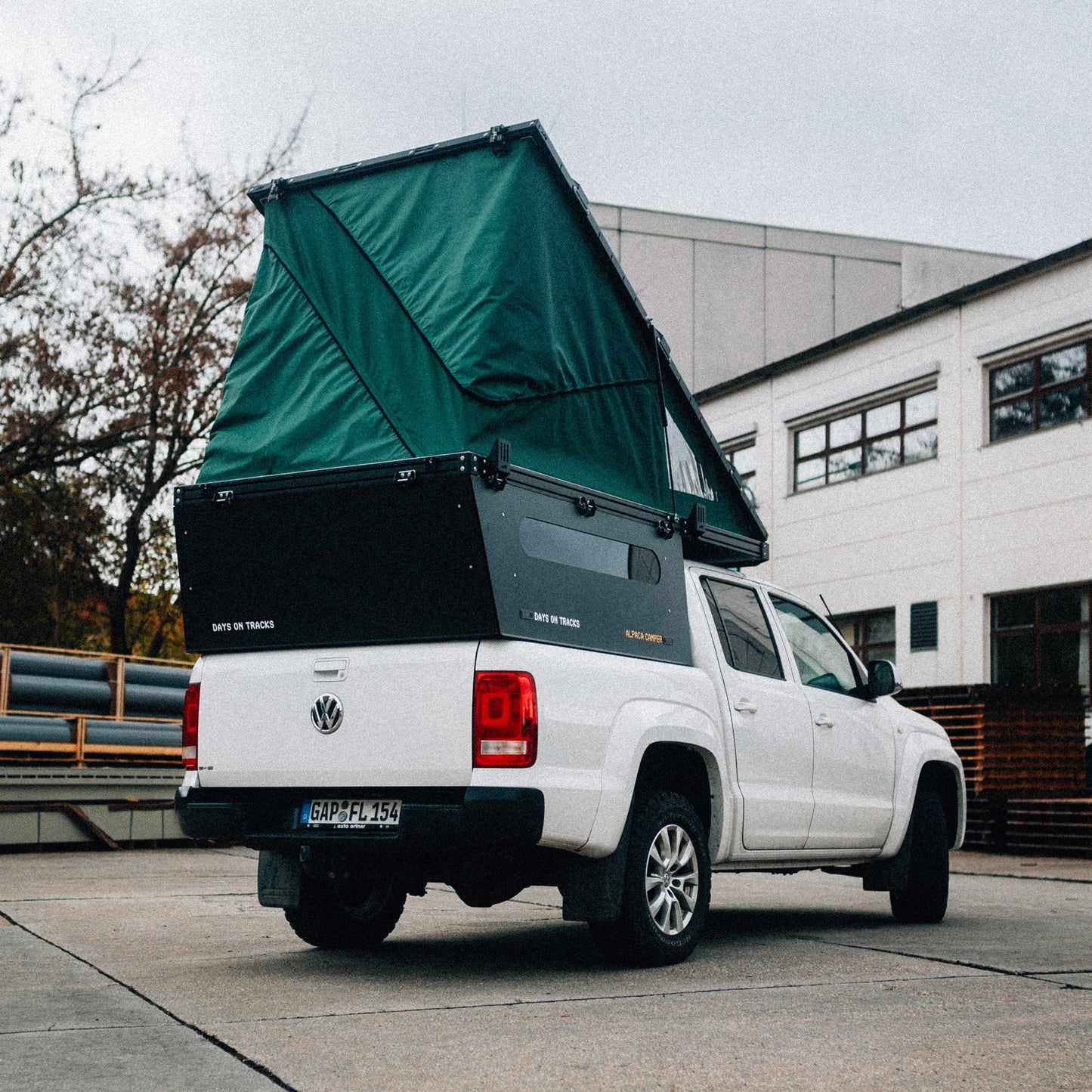 DOT ALPACA CANOPY CAMPER